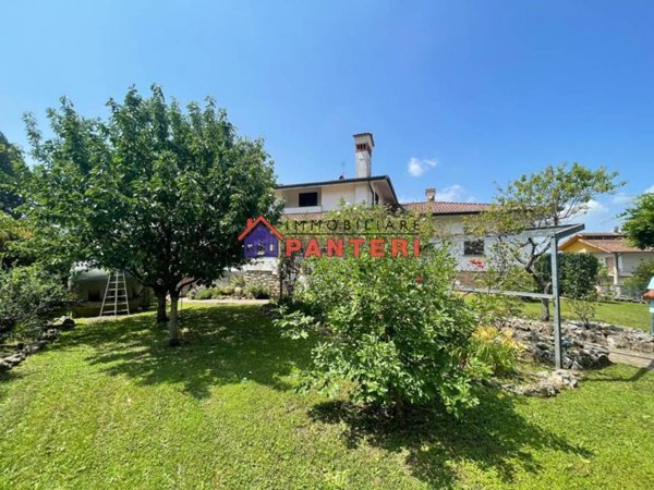 casa indipendente in vendita ad Uzzano in zona Torricchio