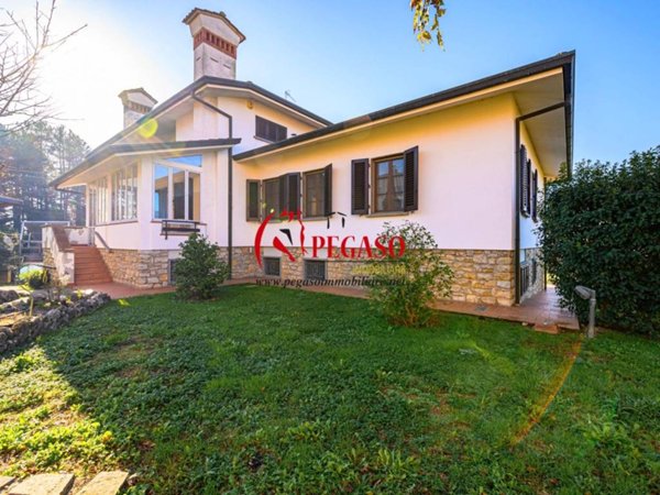 casa indipendente in vendita ad Uzzano in zona Torricchio