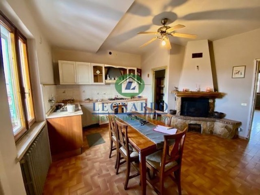 appartamento in vendita ad Uzzano in zona Santa Lucia