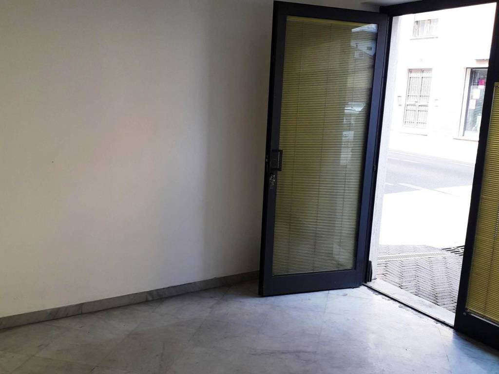 ufficio in vendita ad Uzzano in zona Santa Lucia