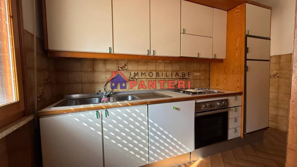 appartamento in vendita ad Uzzano in zona Santa Lucia