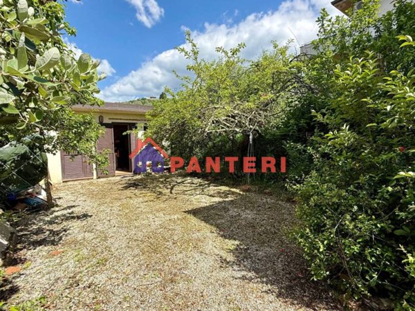 appartamento in vendita ad Uzzano in zona Santa Lucia