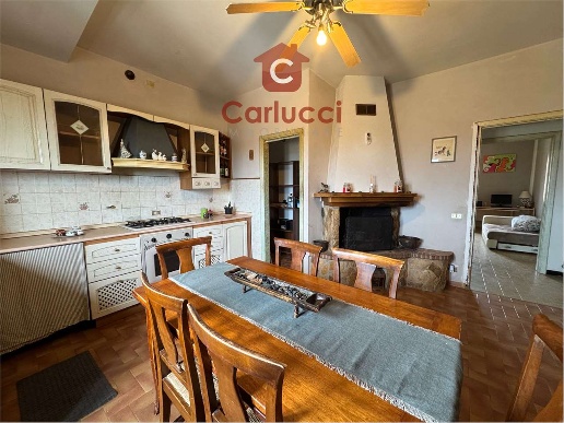 appartamento in vendita ad Uzzano in zona Santa Lucia