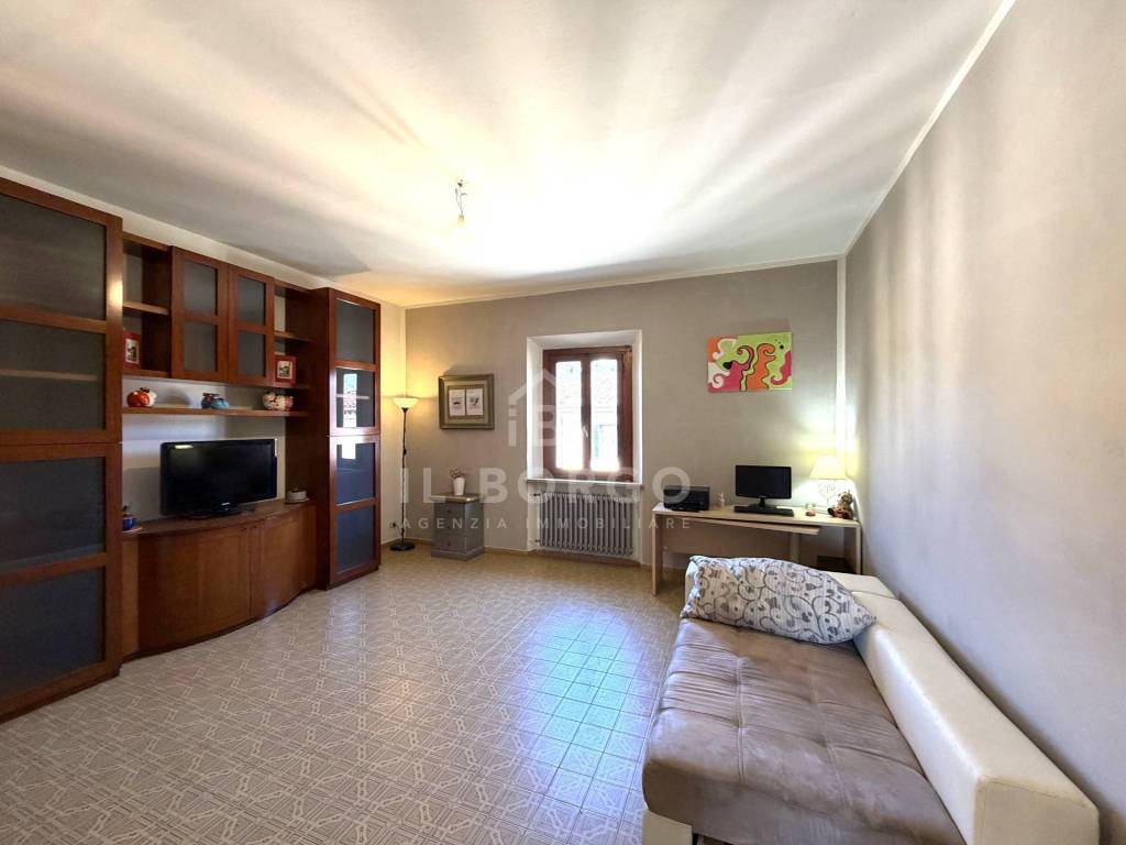 appartamento in vendita ad Uzzano in zona Santa Lucia