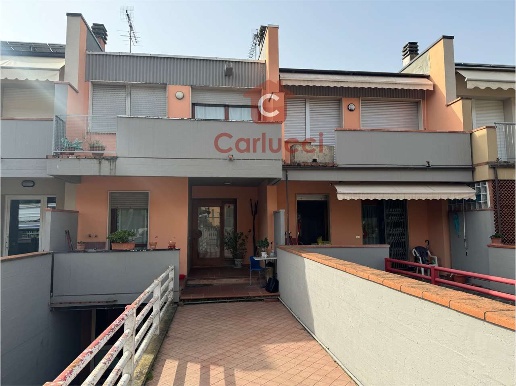 casa indipendente in vendita ad Uzzano