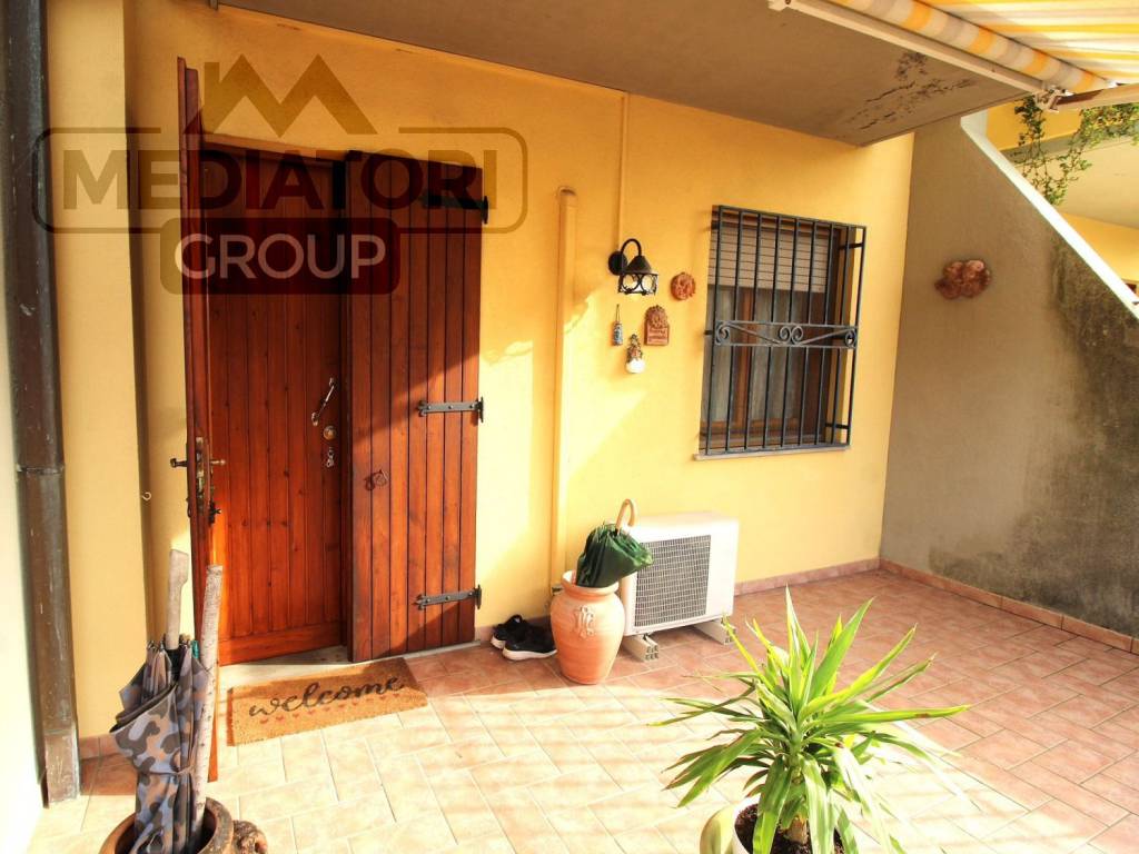 casa indipendente in vendita ad Uzzano in zona Forone