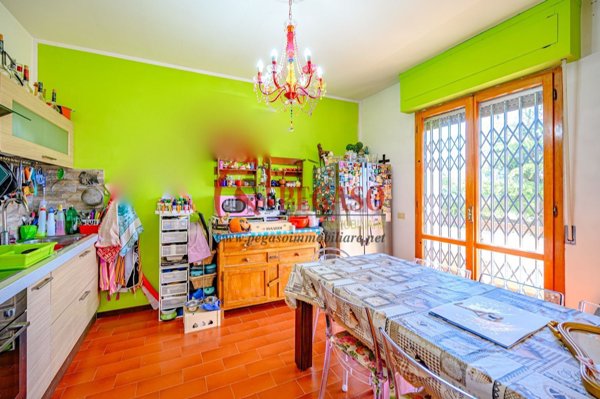 appartamento in vendita ad Uzzano in zona Santa Lucia