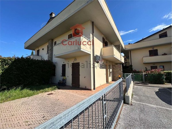 casa indipendente in vendita ad Uzzano