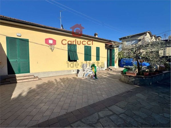 casa indipendente in vendita ad Uzzano