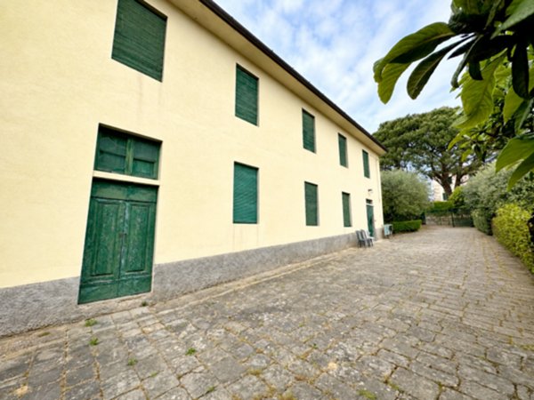 casa indipendente in vendita ad Uzzano in zona Santa Lucia