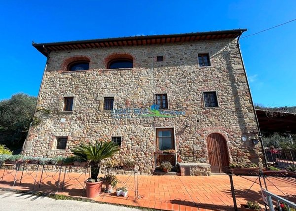 casa indipendente in vendita ad Uzzano