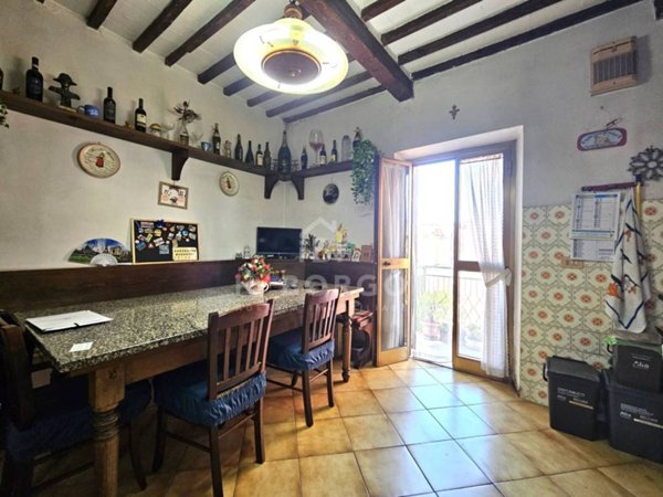 casa indipendente in vendita ad Uzzano in zona Santa Lucia