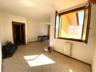 appartamento in vendita ad Uzzano in zona Santa Lucia