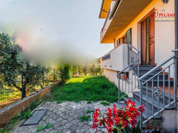 casa indipendente in vendita ad Uzzano
