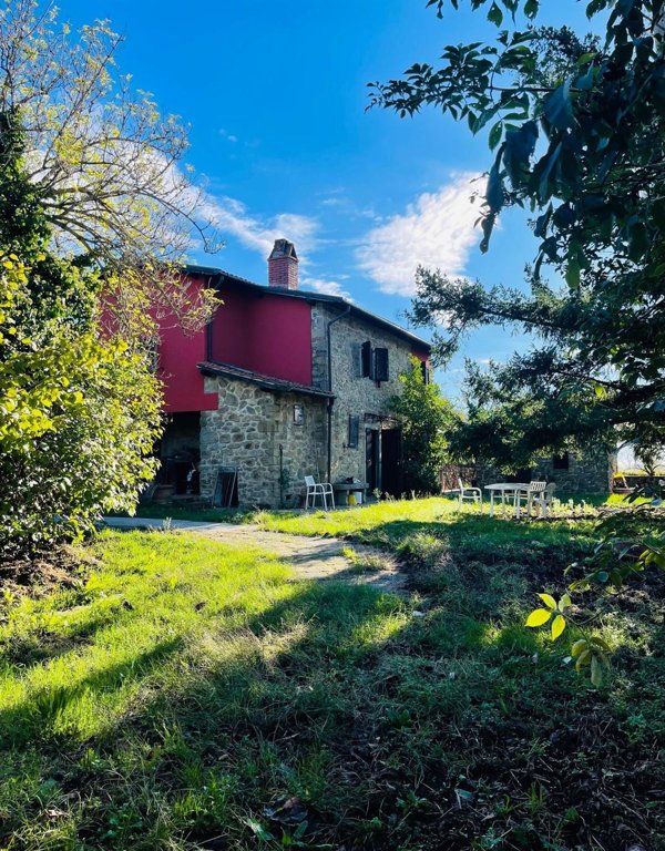 casa indipendente in vendita ad Uzzano in zona Fornaci
