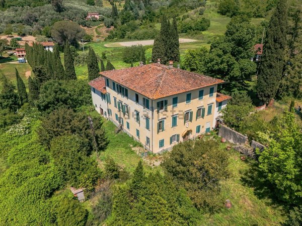 villa in vendita ad Uzzano in zona Fornaci