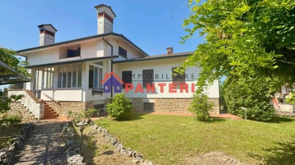 casa indipendente in vendita ad Uzzano in zona Torricchio