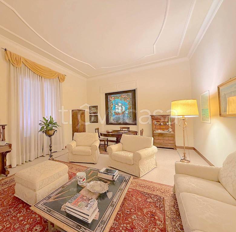 casa indipendente in vendita ad Uzzano in zona Santa Lucia