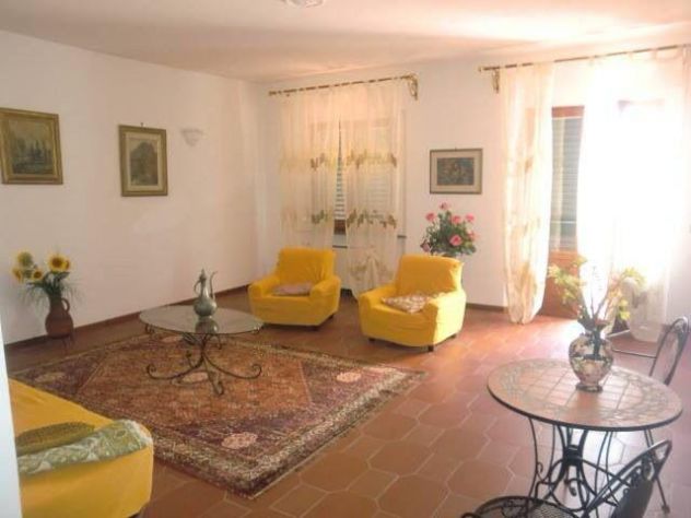 casa indipendente in vendita ad Uzzano