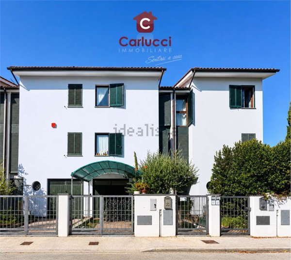 casa indipendente in vendita ad Uzzano in zona Fornaci