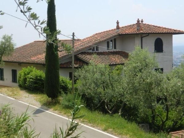 casa indipendente in vendita ad Uzzano in zona Fornaci