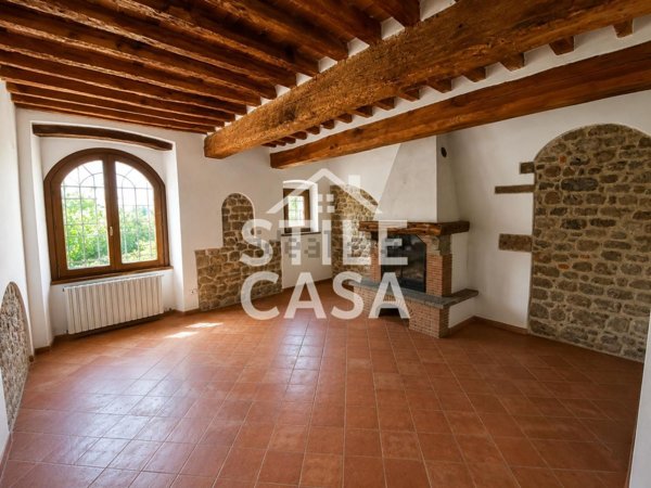 casa indipendente in vendita ad Uzzano in zona Fornaci