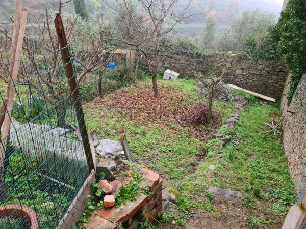 appartamento in vendita ad Uzzano in zona Fornaci