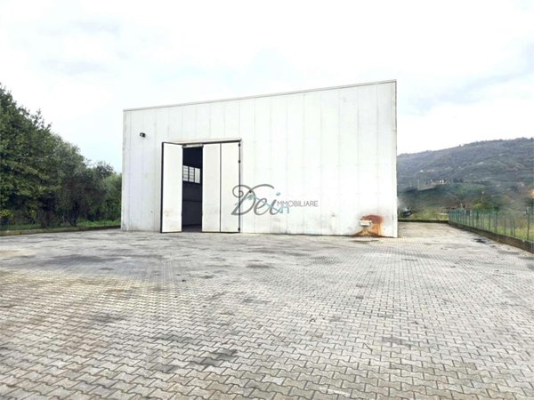 appartamento in vendita ad Uzzano in zona Forone
