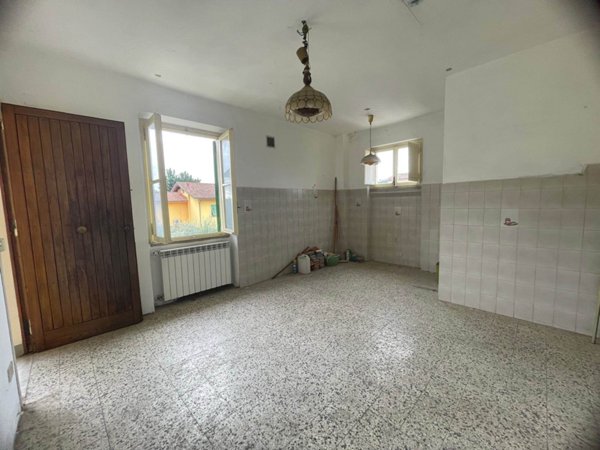 appartamento in vendita ad Uzzano in zona Fornaci