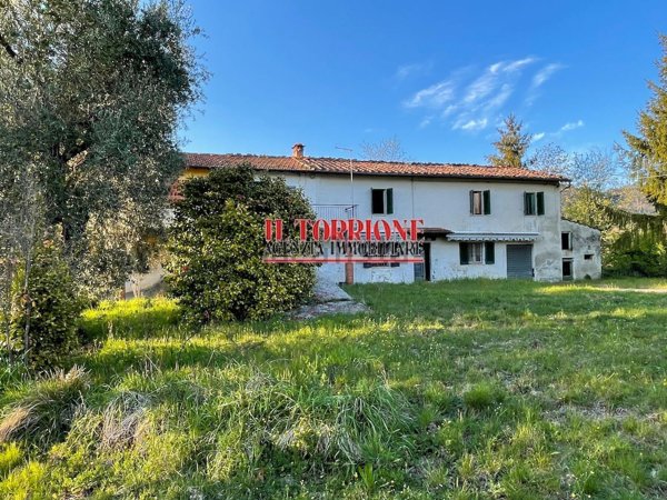 casale in vendita ad Uzzano in zona Fornaci