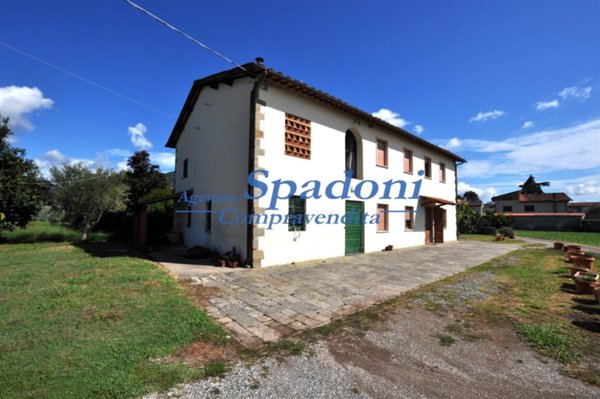 casa indipendente in vendita ad Uzzano in zona Molinaccio