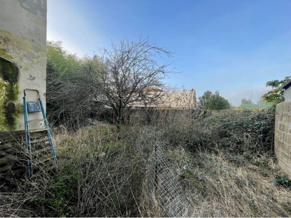 casa indipendente in vendita a Chiesina Uzzanese