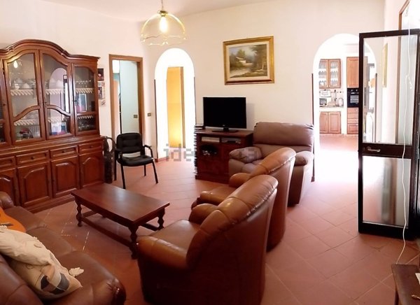 casa indipendente in vendita a Chiesina Uzzanese