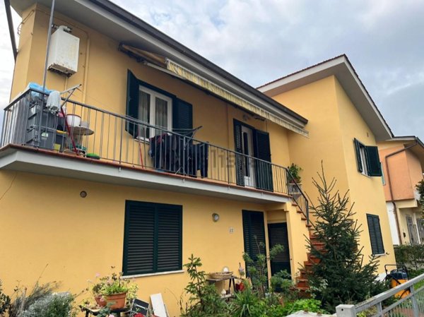 appartamento in vendita a Chiesina Uzzanese
