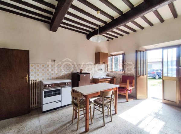 casa indipendente in vendita a Chiesina Uzzanese in zona Capanna
