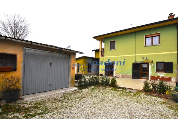 casa indipendente in vendita a Chiesina Uzzanese
