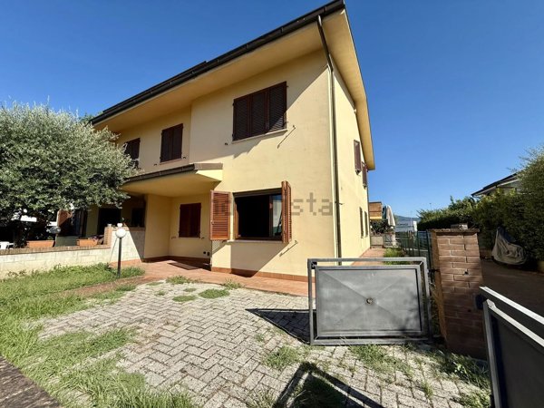 appartamento in vendita a Chiesina Uzzanese