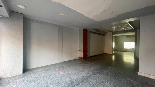 locale commerciale in vendita a Chiesina Uzzanese