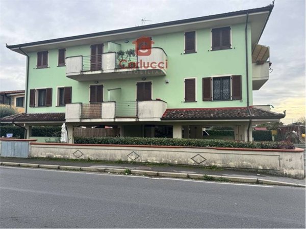 appartamento in vendita a Chiesina Uzzanese