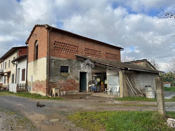 appartamento in vendita a Chiesina Uzzanese