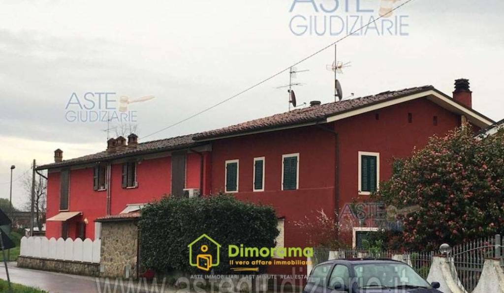 casa indipendente in vendita a Chiesina Uzzanese