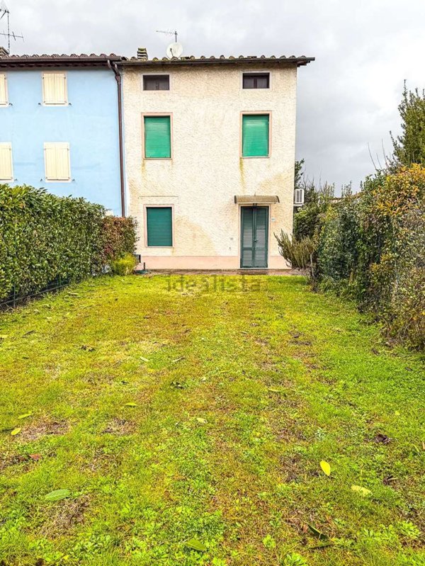 casa indipendente in vendita a Chiesina Uzzanese