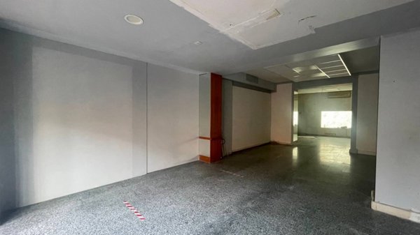 locale commerciale in vendita a Chiesina Uzzanese