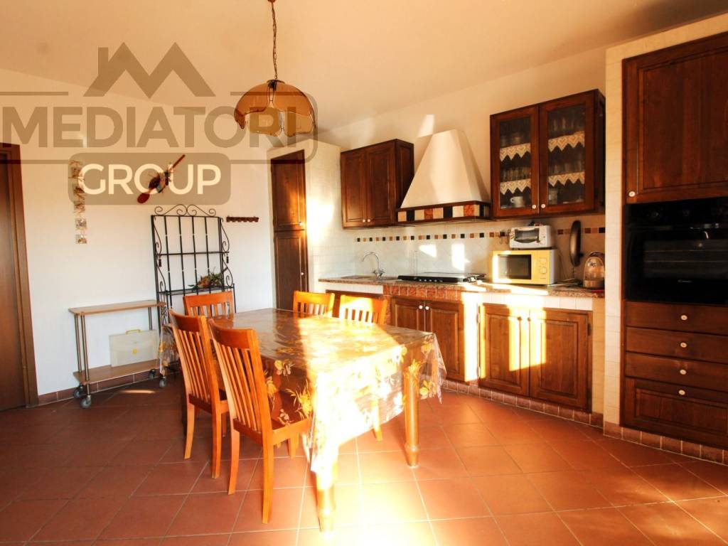 casa indipendente in vendita a Chiesina Uzzanese