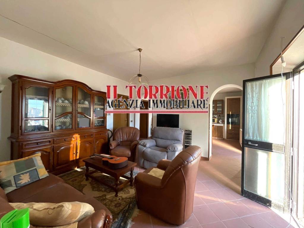 casa indipendente in vendita a Chiesina Uzzanese in zona Chiesanuova