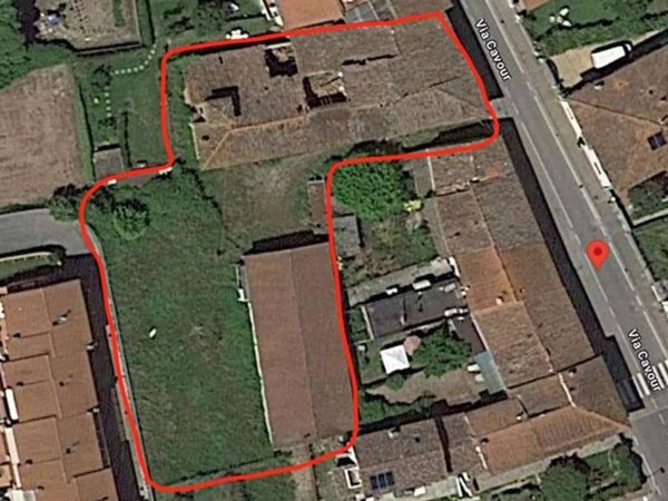 intera palazzina in vendita a Chiesina Uzzanese