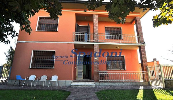 casa indipendente in vendita a Chiesina Uzzanese