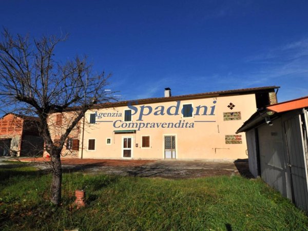 casa indipendente in vendita a Chiesina Uzzanese in zona Capanna