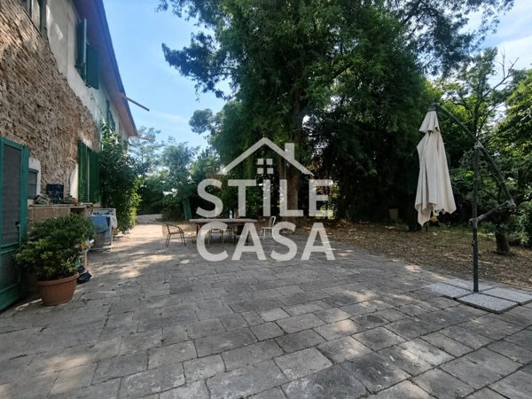 casa indipendente in vendita a Chiesina Uzzanese