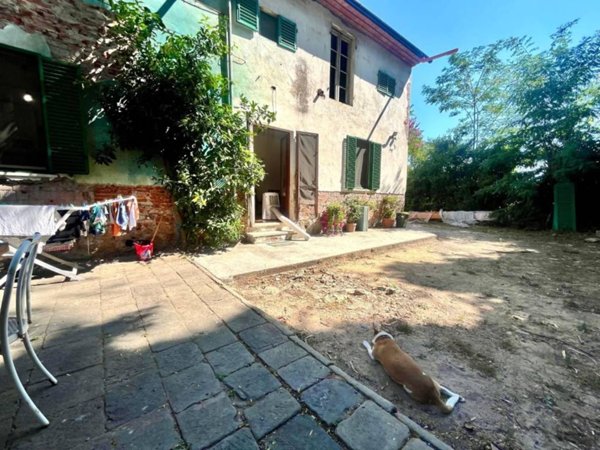 casa indipendente in vendita a Chiesina Uzzanese